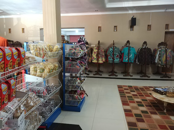 aneka kue dan oleh-oleh 1