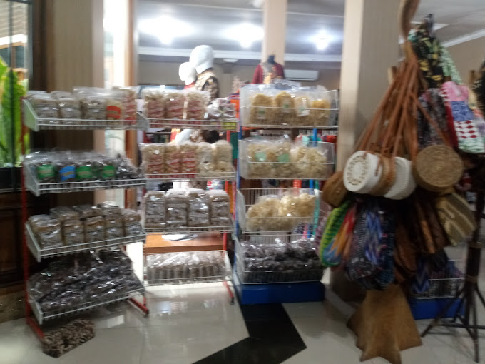 aneka kue dan oleh-oleh 5